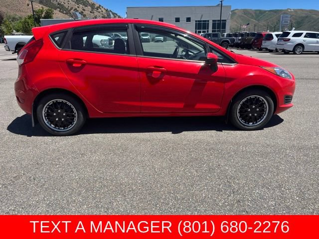 Used 2015 Ford Fiesta SE FWD image 2