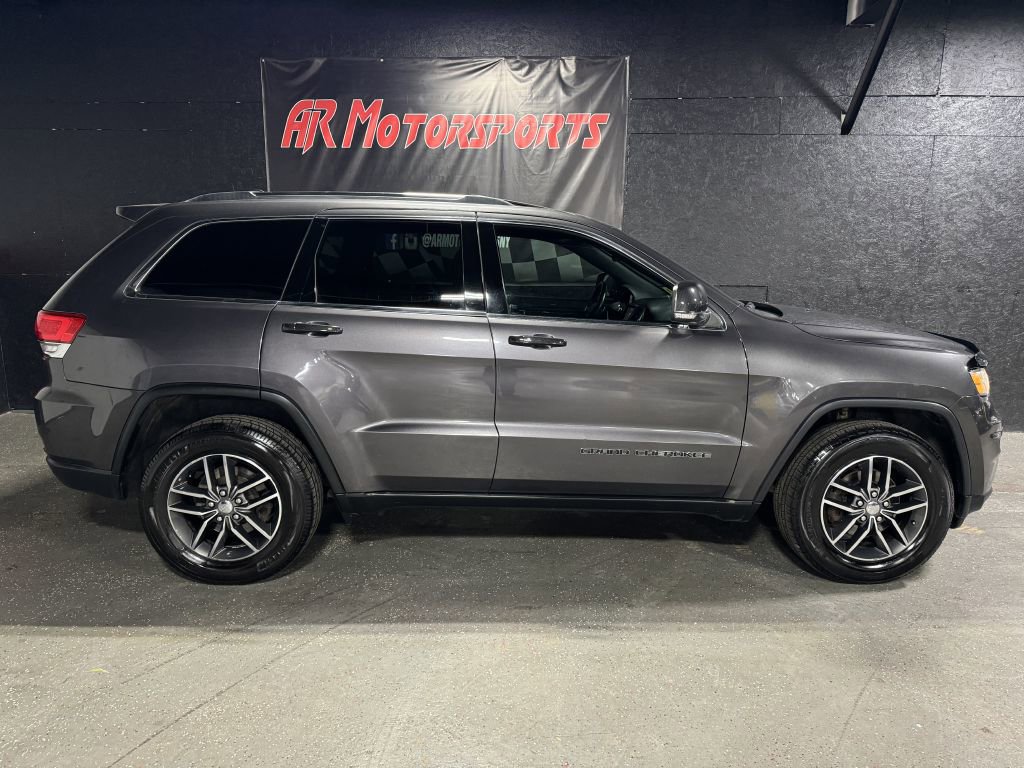 Used 2017 Jeep Grand Cherokee Limited image 6