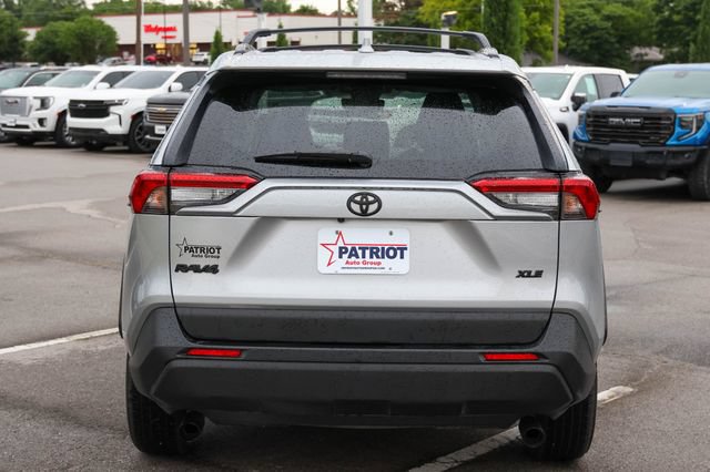 Used 2025 Toyota RAV4 XLE FWD image 4
