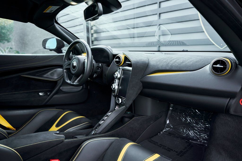 Used 2021 McLaren 720S RWD image 43