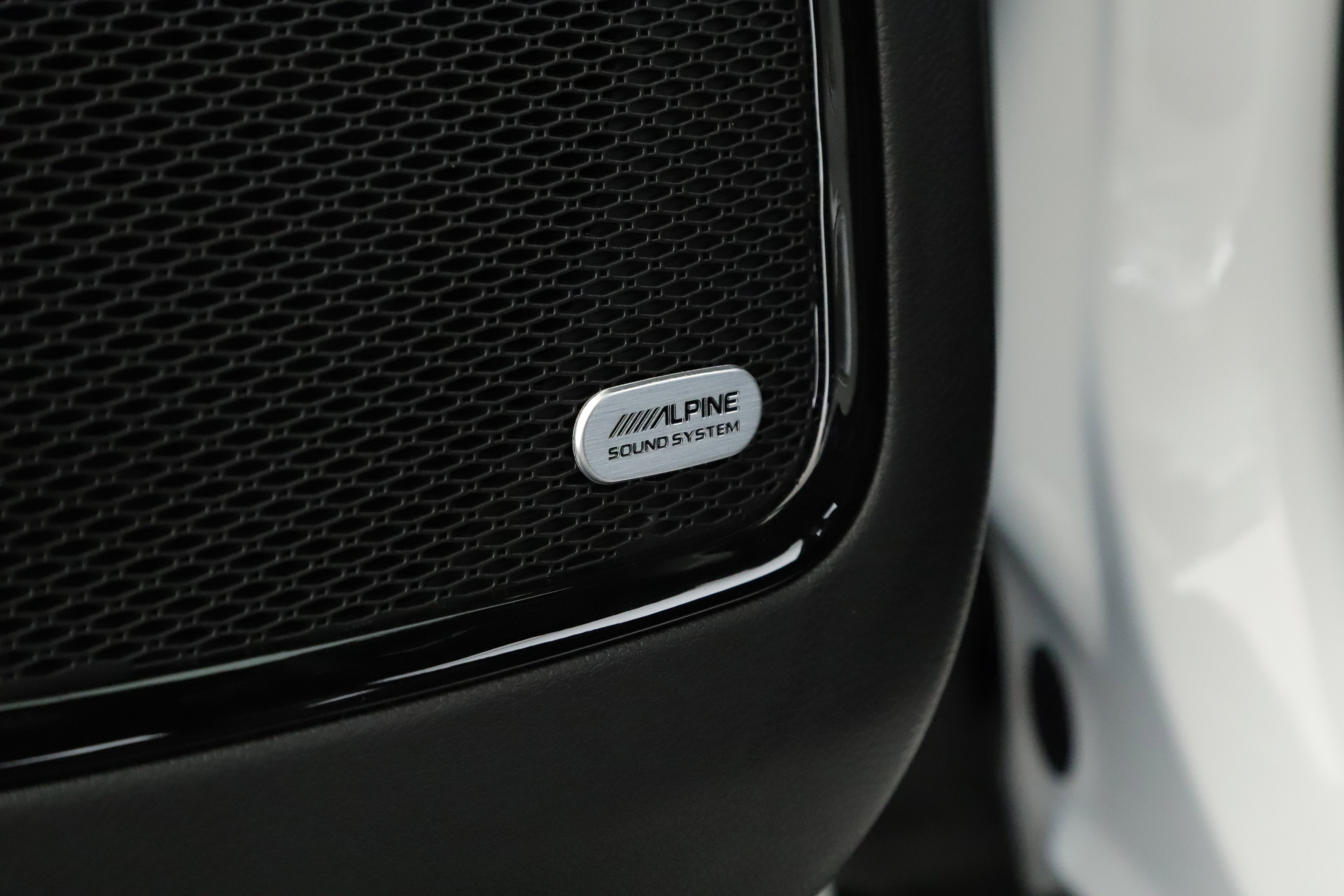 New 2026 Jeep Compass Limited w/ Sun, Sound & Navigation Group image 7