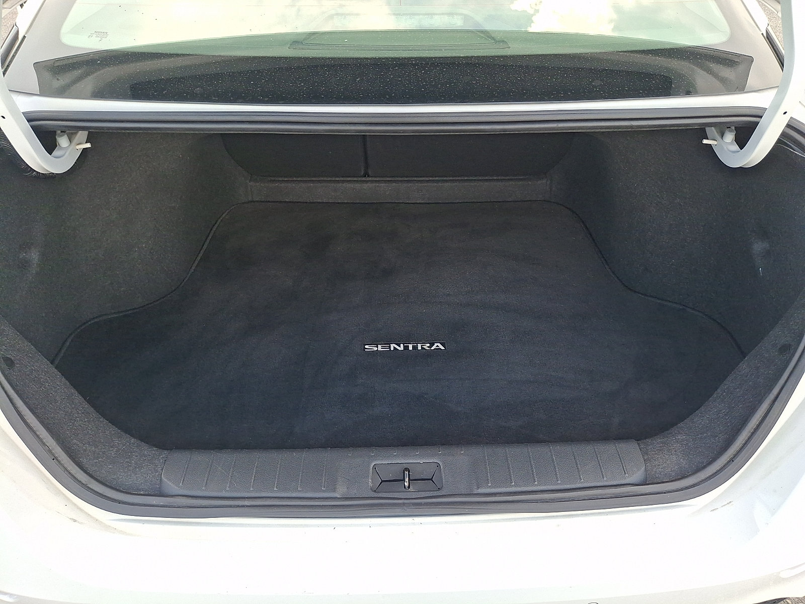 Used 2024 Nissan Sentra S FWD image 29