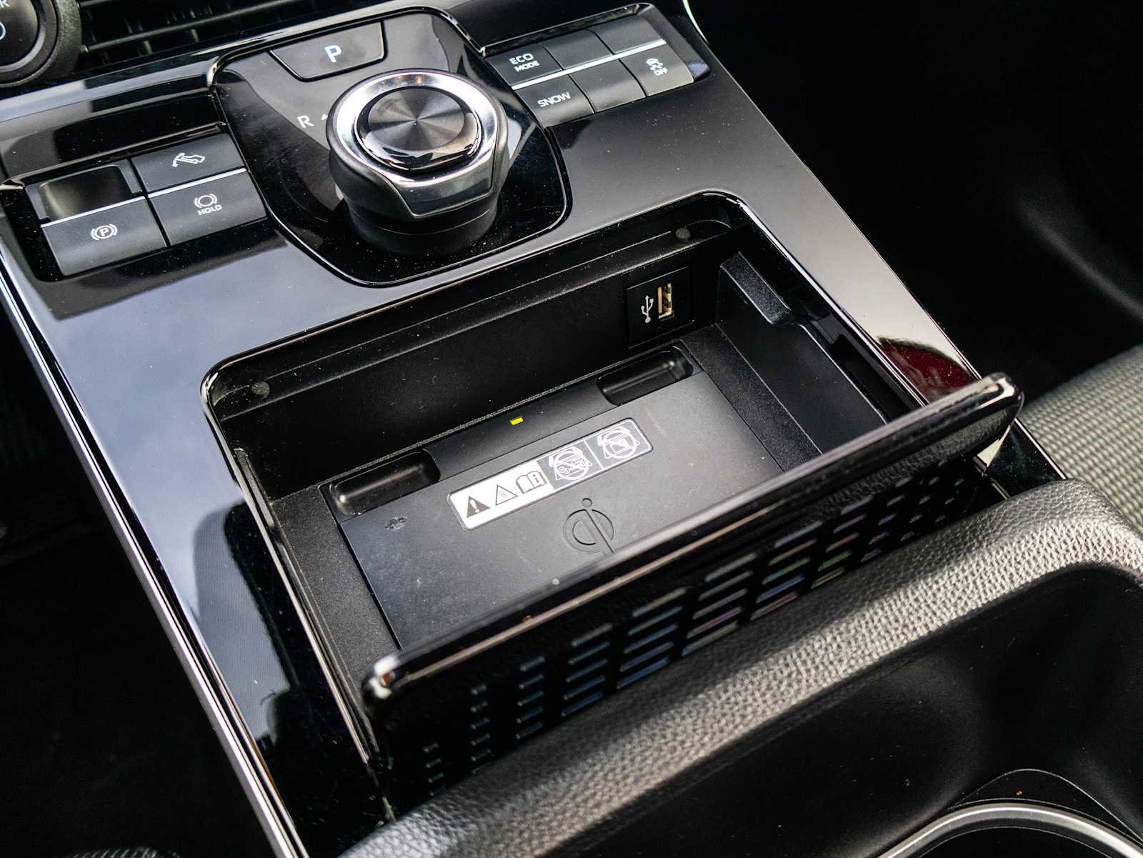 Used 2023 Toyota bZ4X XLE w/ Weather Package FWD image 25