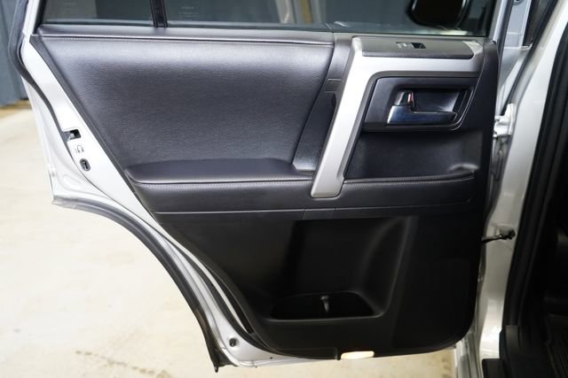 Used 2022 Toyota 4Runner TRD Sport AWD/4WD image 38
