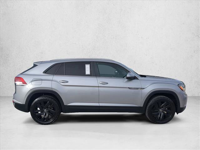 Used 2022 Volkswagen Atlas Cross Sport SE image 4