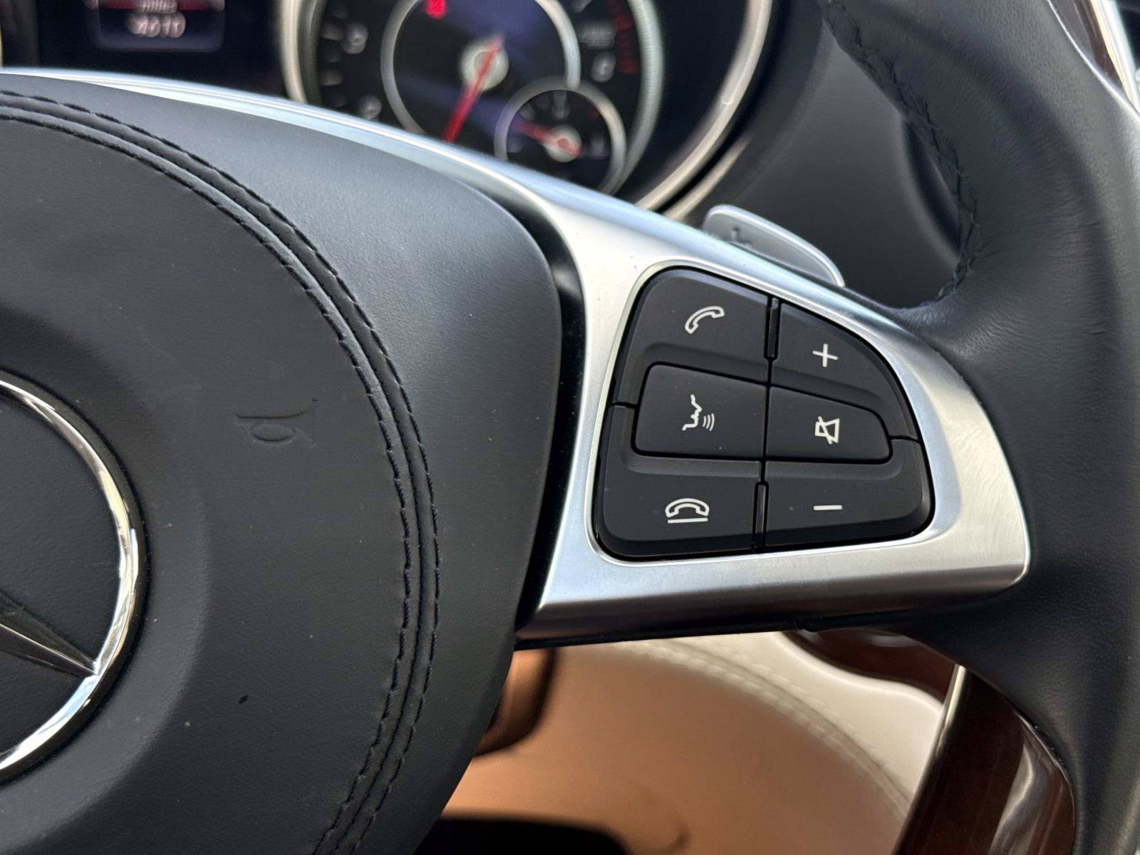 Certified 2020 Mercedes-Benz SL 550 image 25