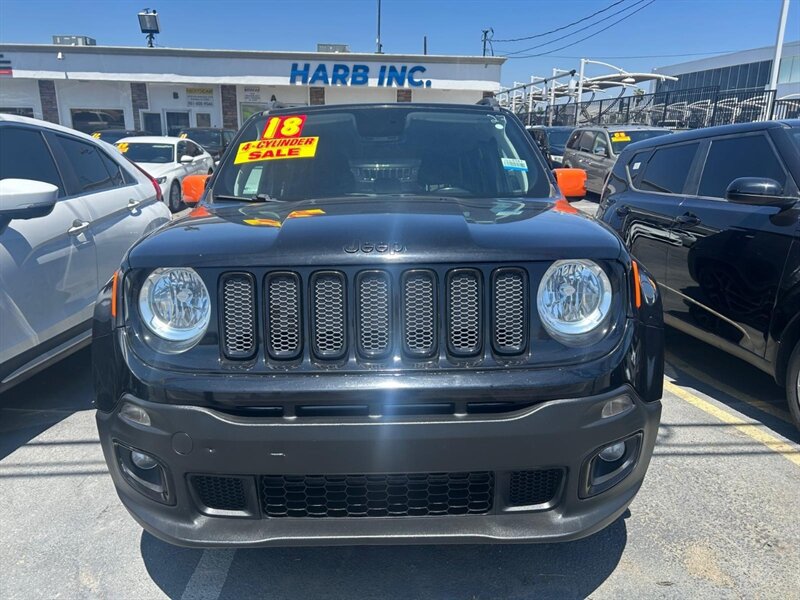 Used 2018 Jeep Renegade Altitude FWD image 6