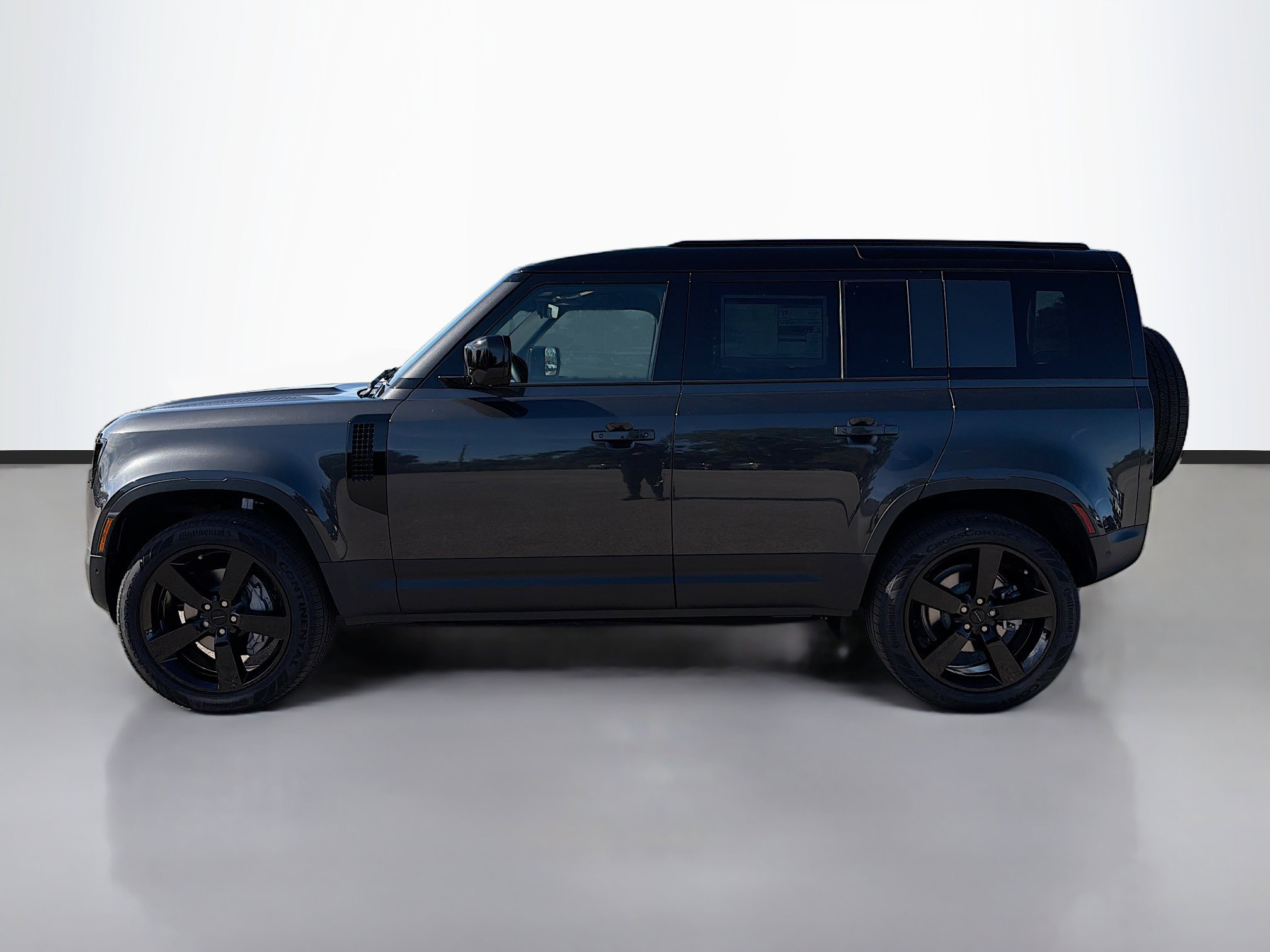 New 2026 Land Rover Defender 110 S image 2