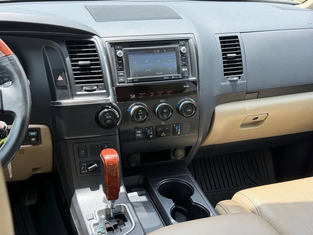 Used 2018 Toyota Sequoia Platinum RWD image 25