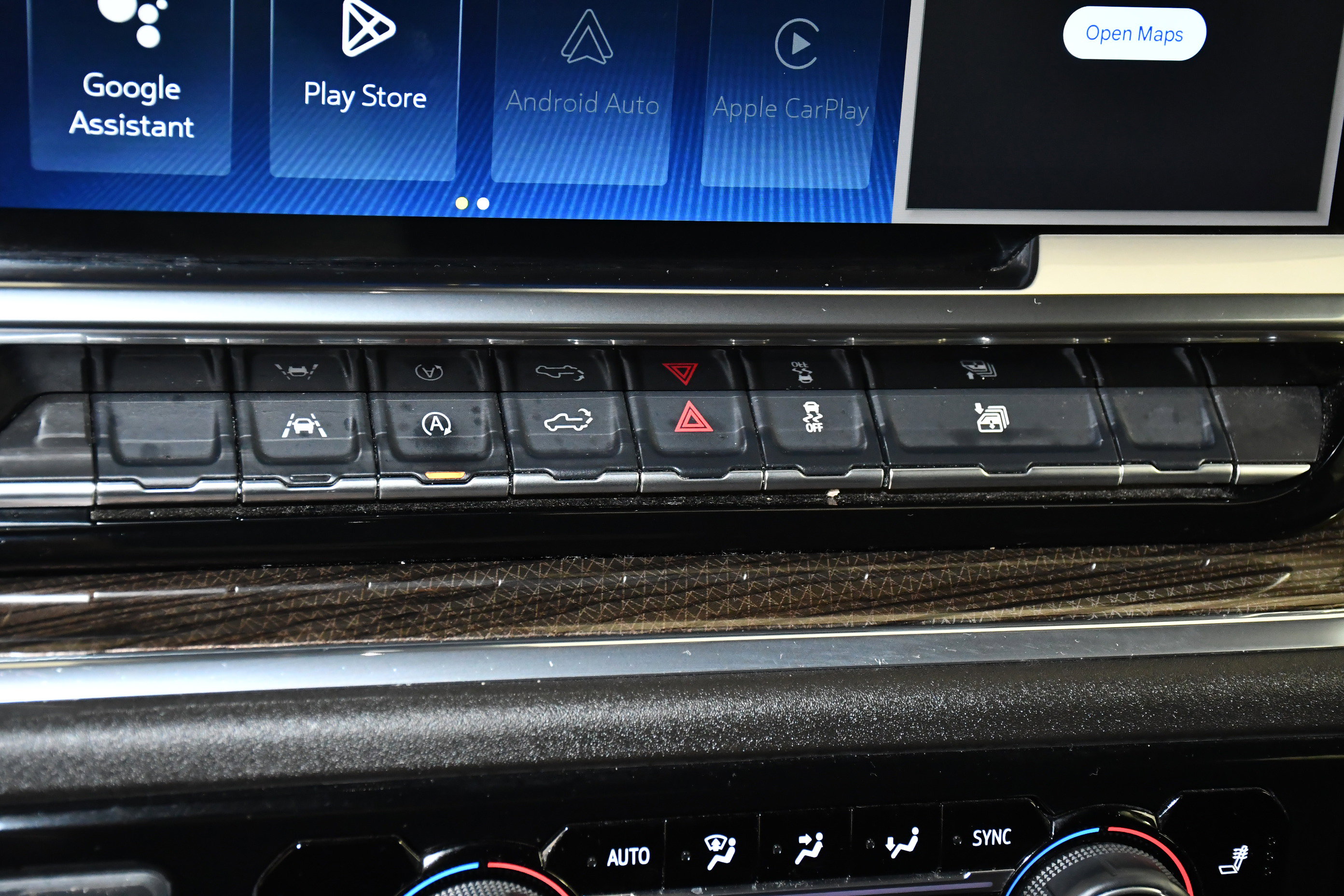 Used 2025 Chevrolet Silverado 1500 LT image 32