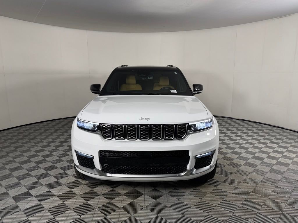 Used 2025 Jeep Grand Cherokee L Summit AWD/4WD image 12