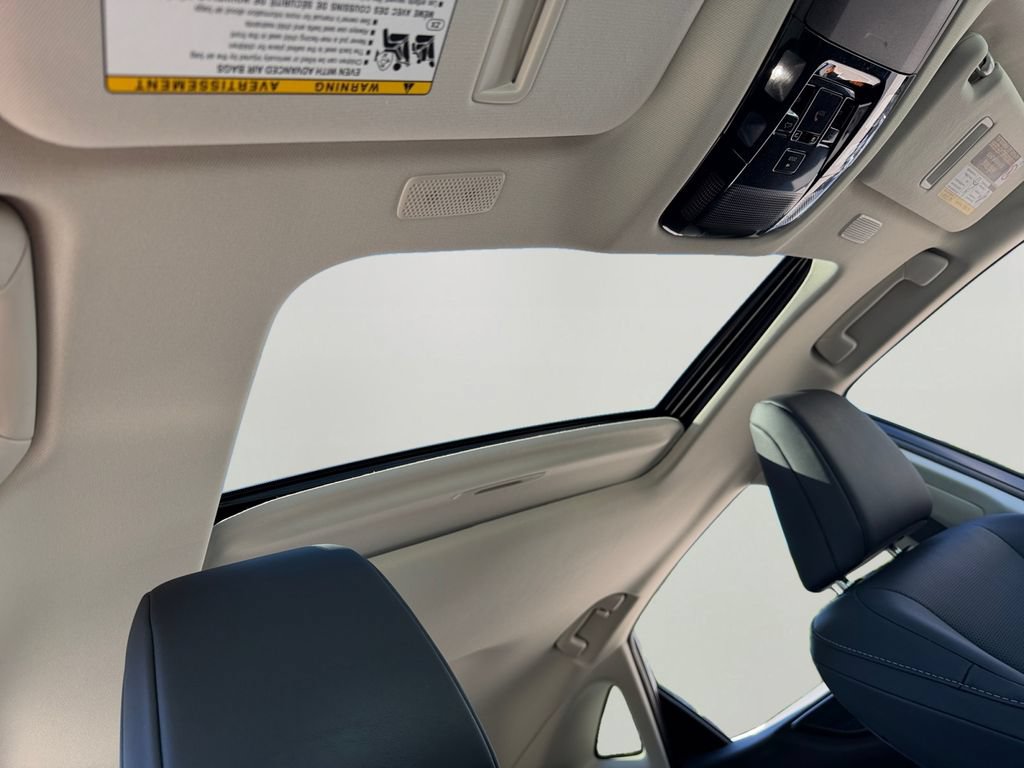 Certified 2025 Lexus NX 250 AWD w/ Accessory Package (2T) image 8