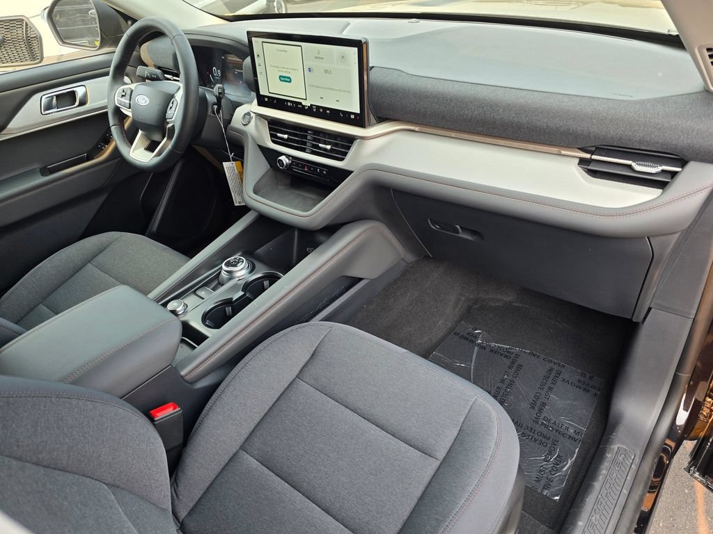 New 2026 Ford Explorer Active AWD/4WD image 16