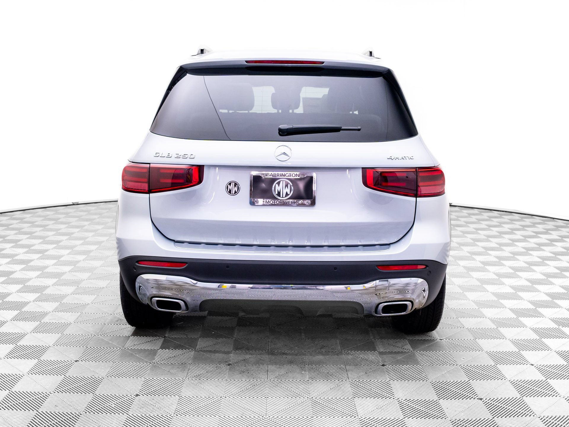 New 2026 Mercedes-Benz GLB 250 4MATIC image 4
