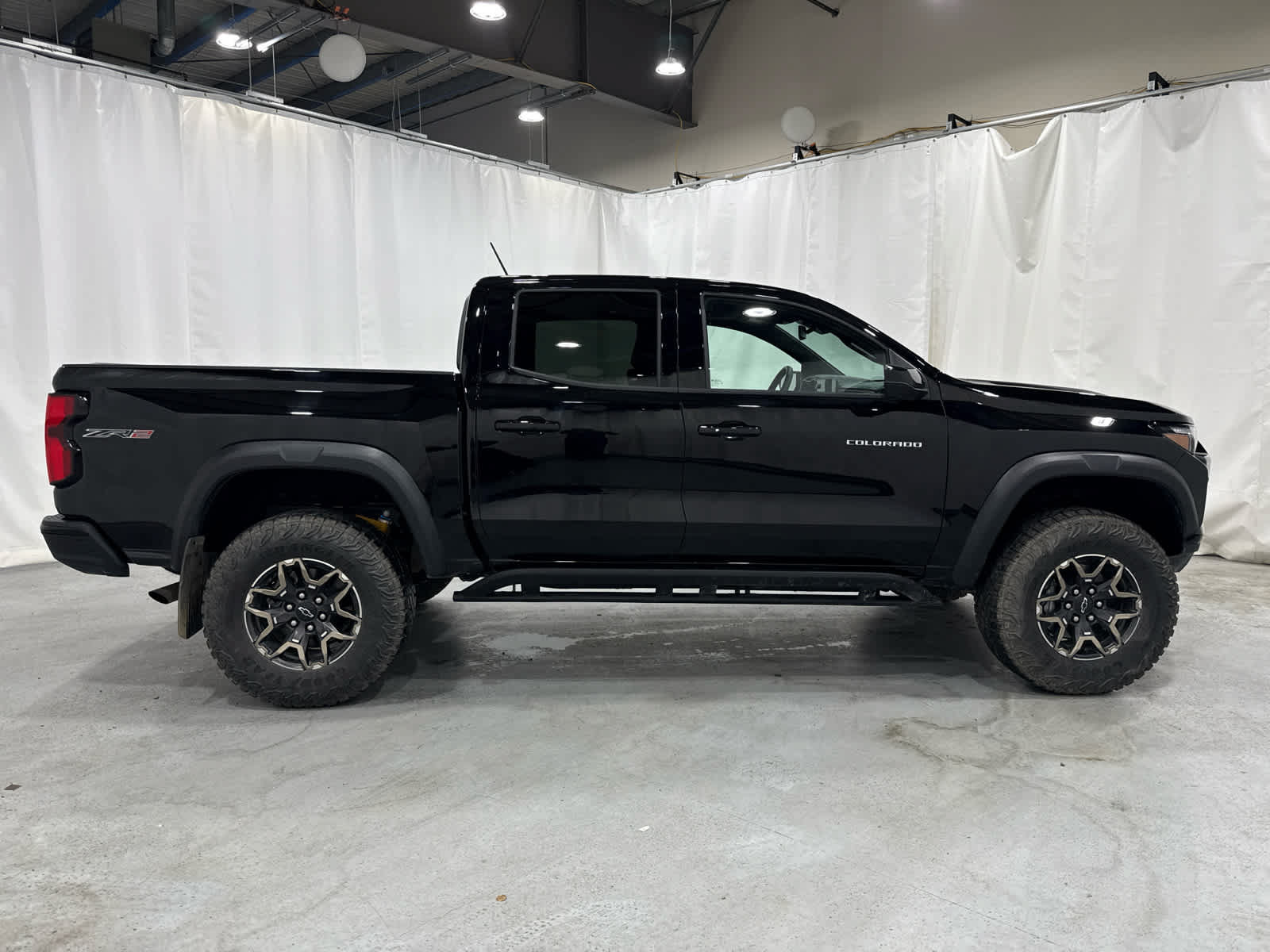 Certified 2026 Chevrolet Colorado ZR2 w/ Technology Package AWD/4WD image 6