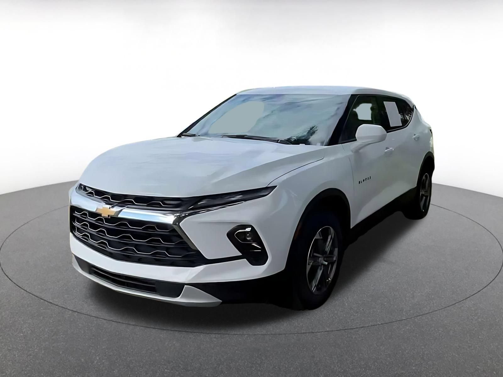 Used 2026 Chevrolet Blazer LT FWD image 6