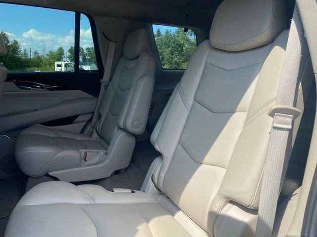 Used 2016 Cadillac Escalade Premium AWD/4WD image 12