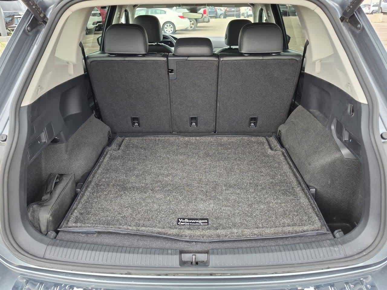 Used 2024 Volkswagen Tiguan SE AWD/4WD image 34