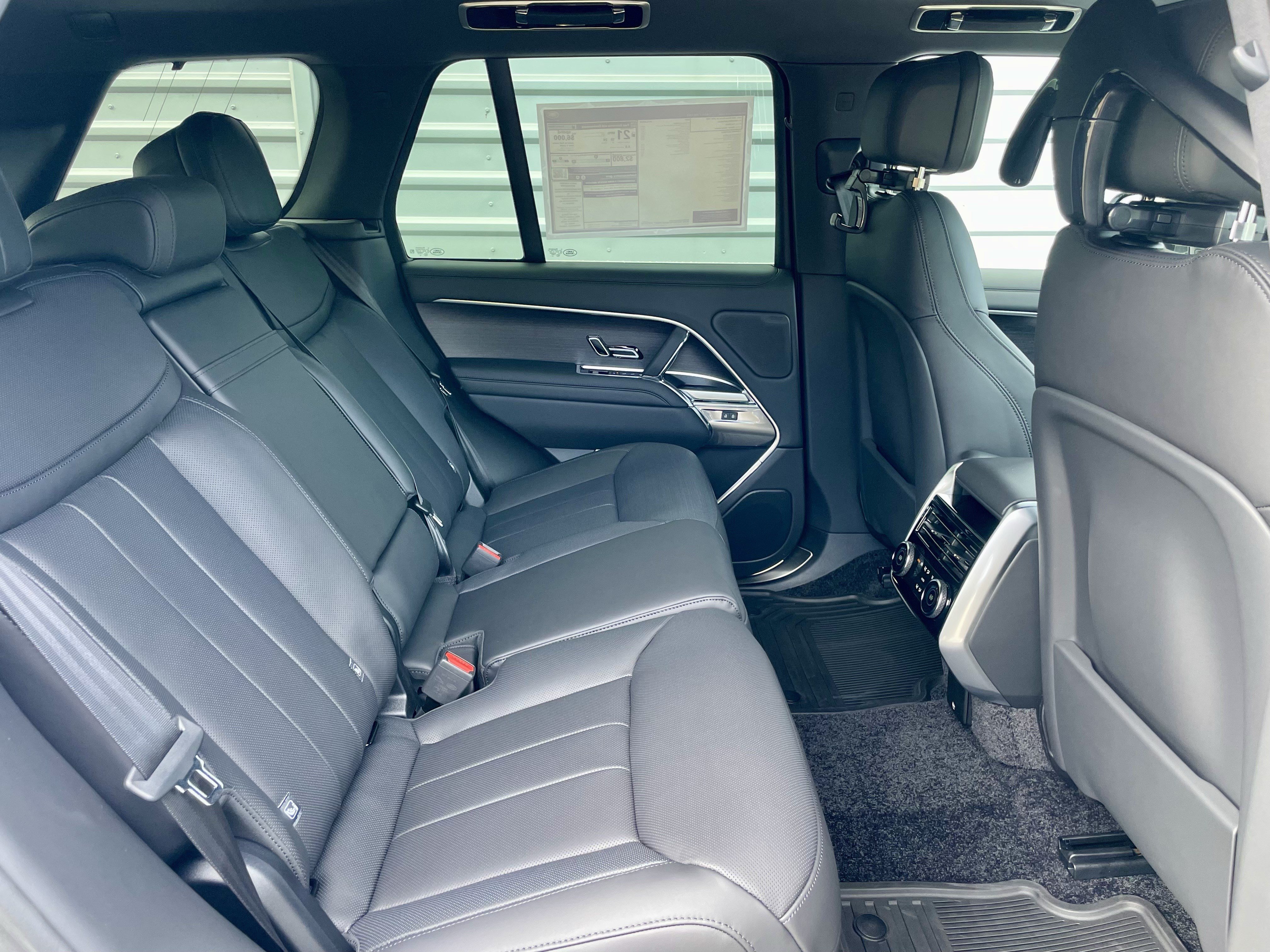 New 2027 Land Rover Range Rover SE AWD/4WD image 31