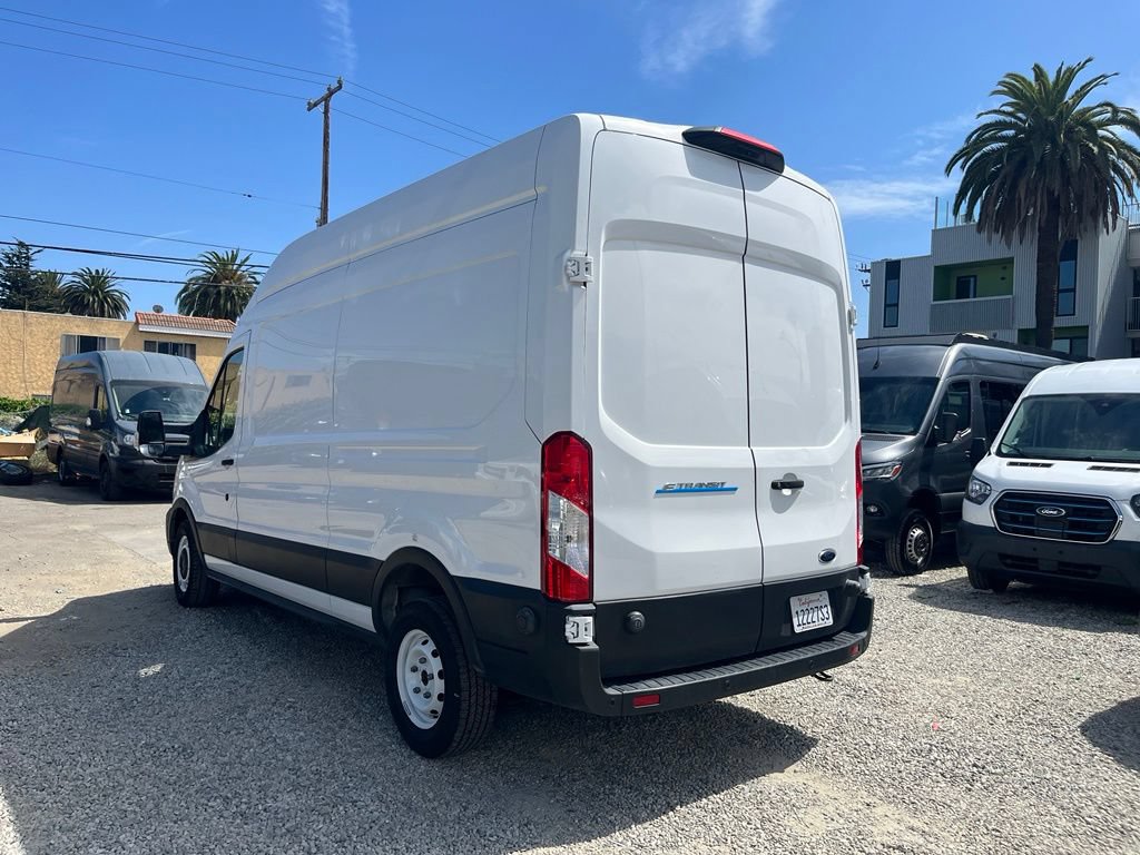 Used 2022 Ford E-Transit 148 High Roof w/ Load Area Protection Package RWD image 9