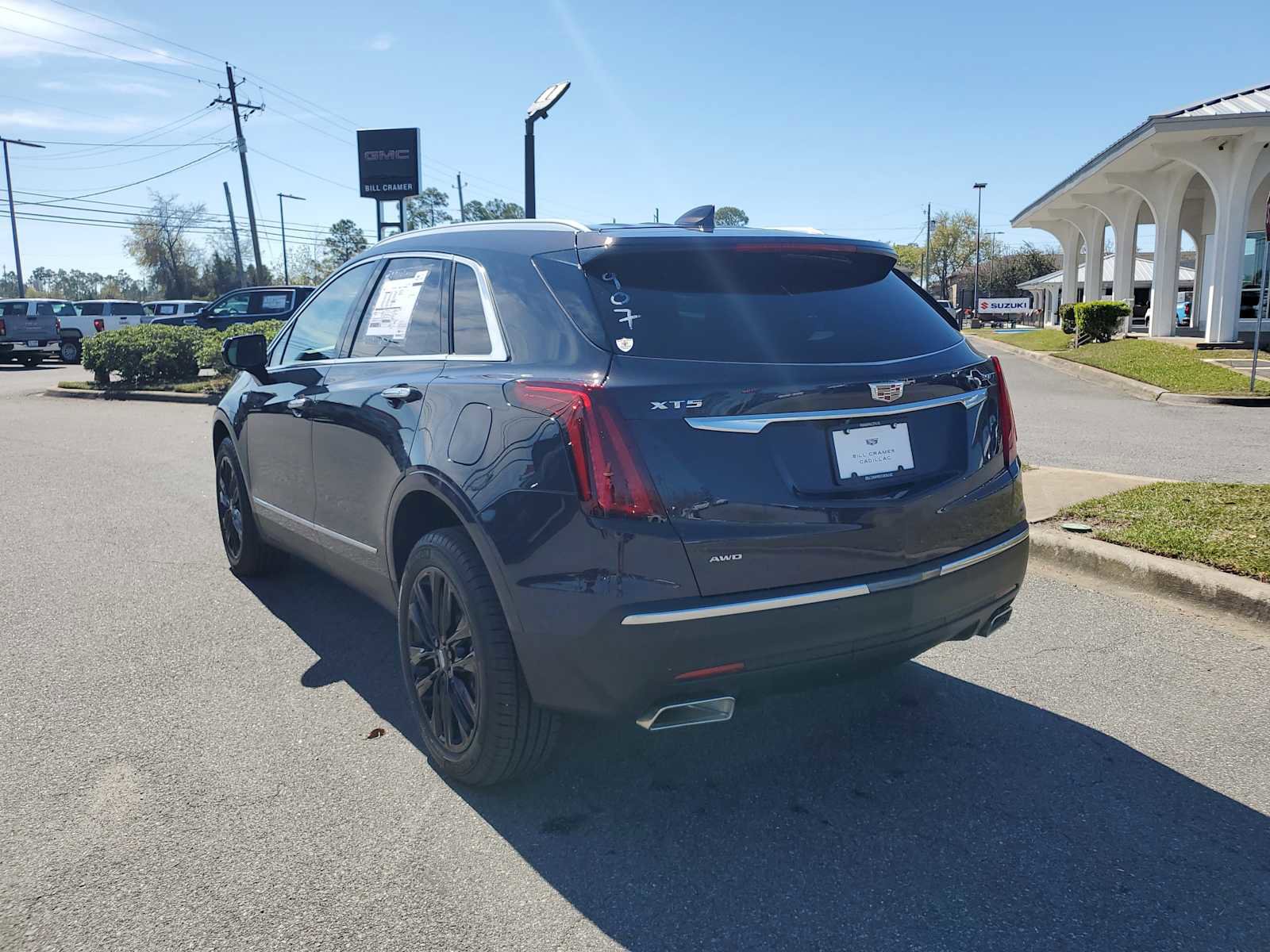 New 2024 Cadillac XT5 Luxury image 3