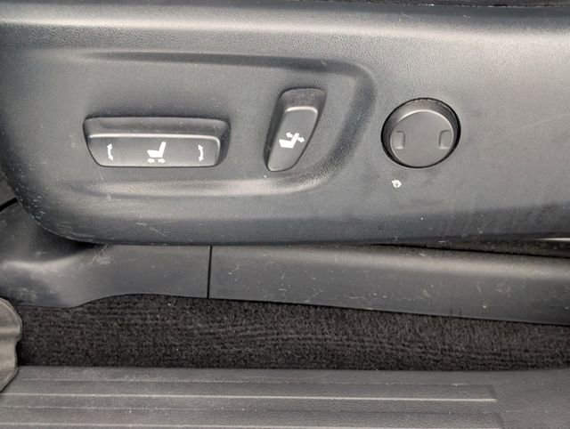 Used 2017 Toyota 4Runner SR5 Premium image 13