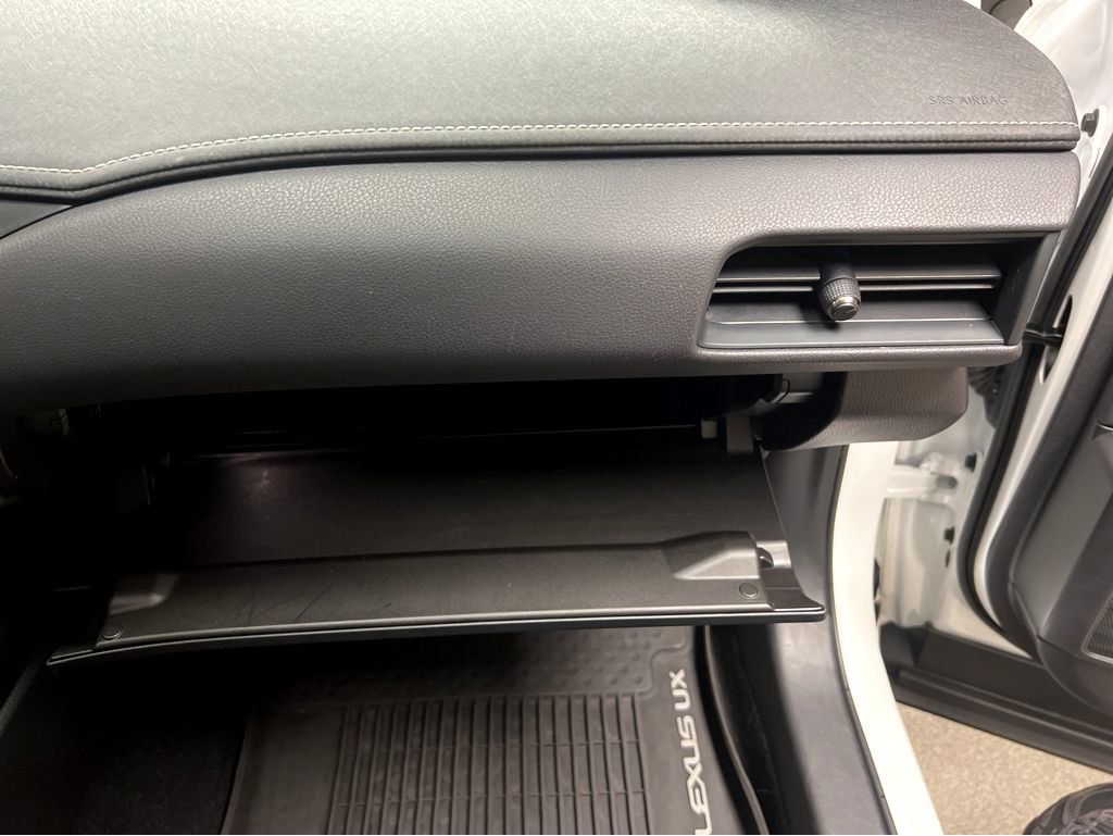 Certified 2024 Lexus UX 250h AWD w/ Premium Package image 34