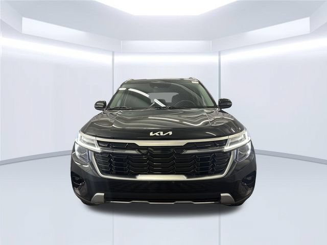 Certified 2024 Kia Seltos S AWD/4WD image 3