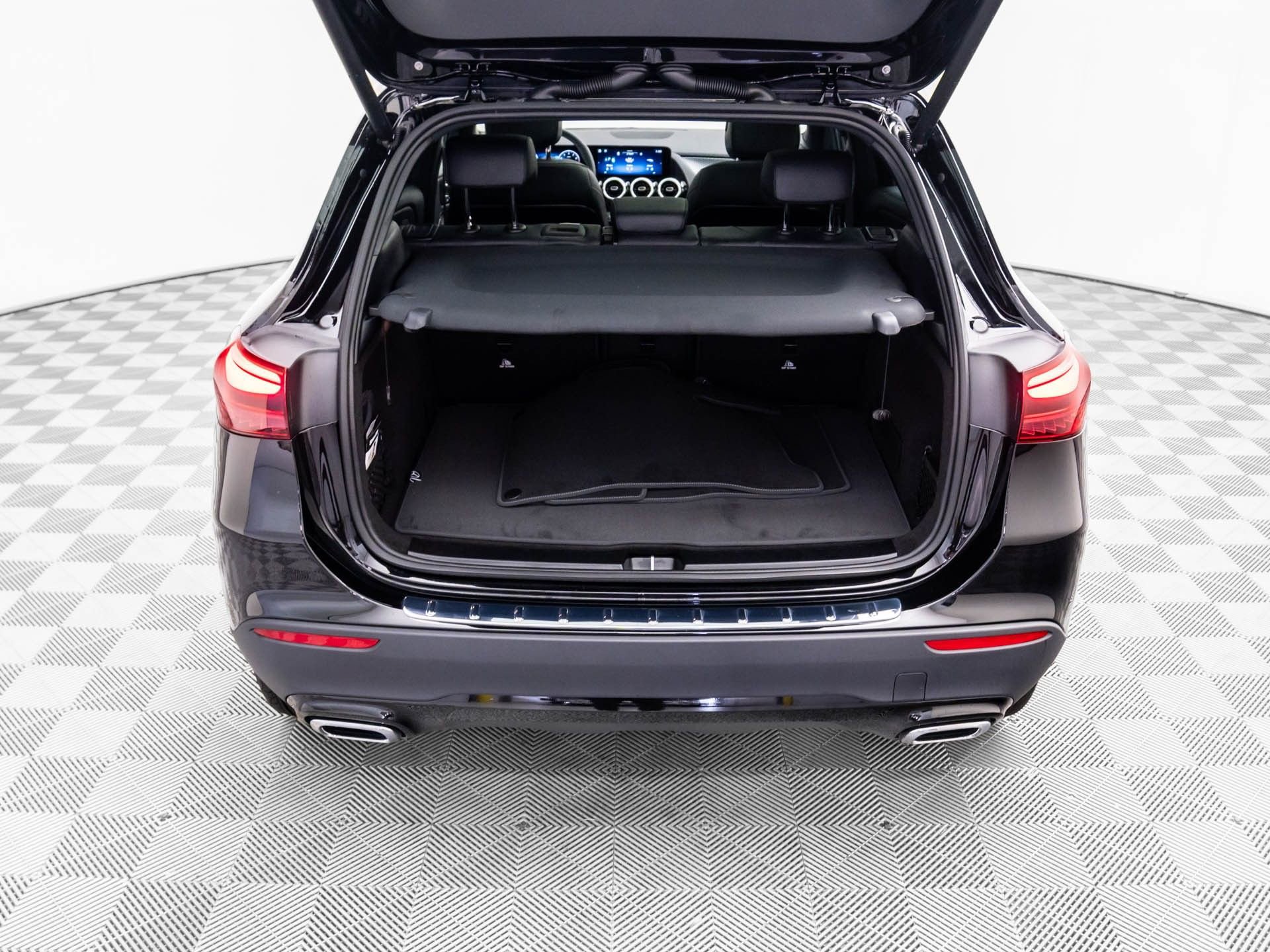 New 2026 Mercedes-Benz GLA 250 4MATIC image 35