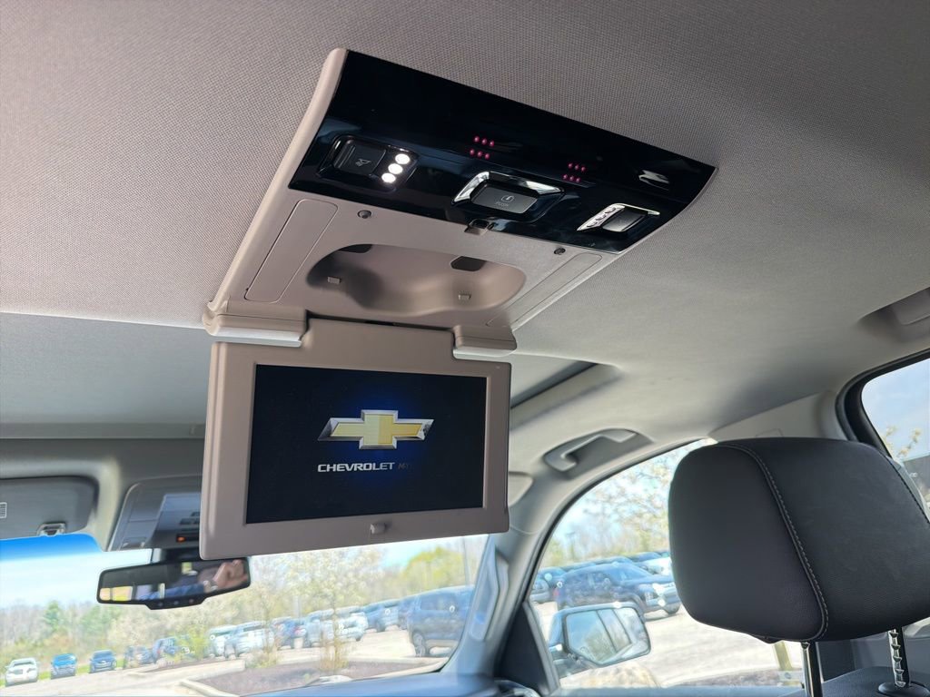 Used 2019 Chevrolet Suburban Premier AWD/4WD image 11