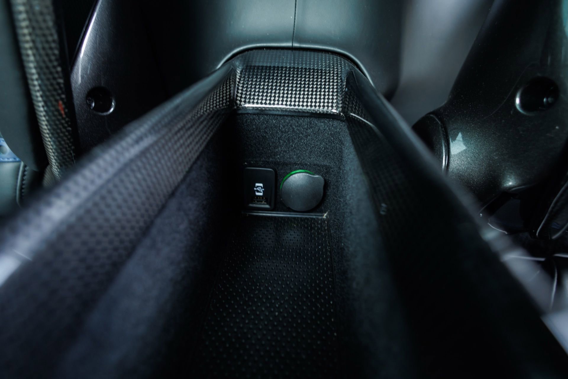 Used 2022 Ferrari SF90 Stradale image 66