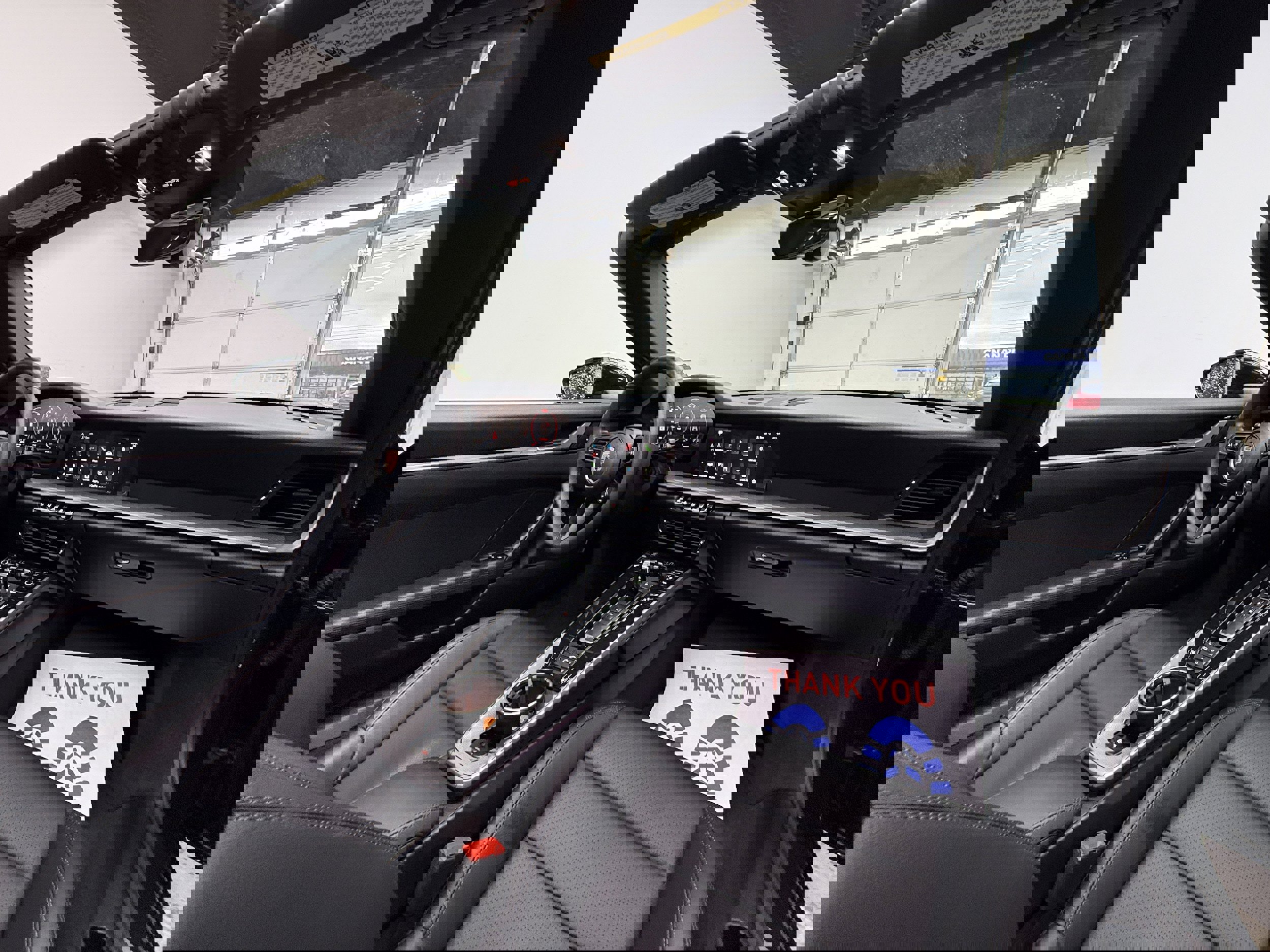 Used 2025 Porsche 911 Carrera RWD image 29