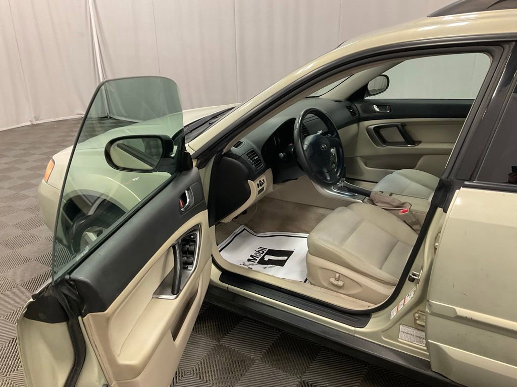 Used 2007 Subaru Outback 2.5i image 9