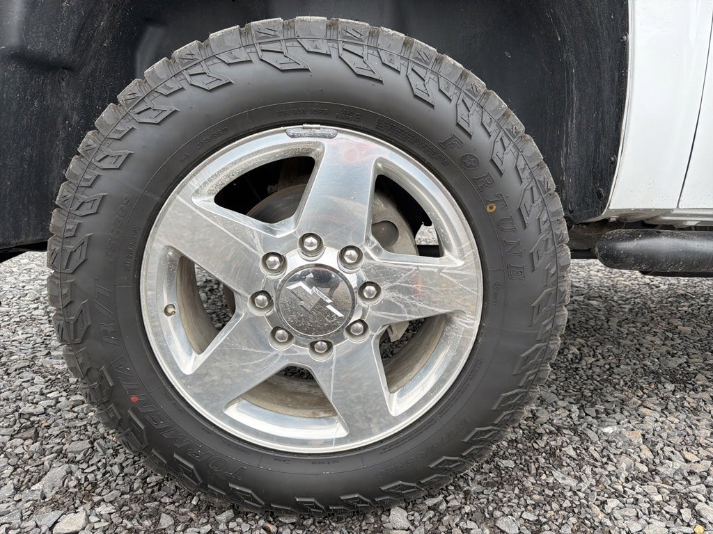 Used 2014 Chevrolet Silverado 2500 LT w/ Texas Edition image 15