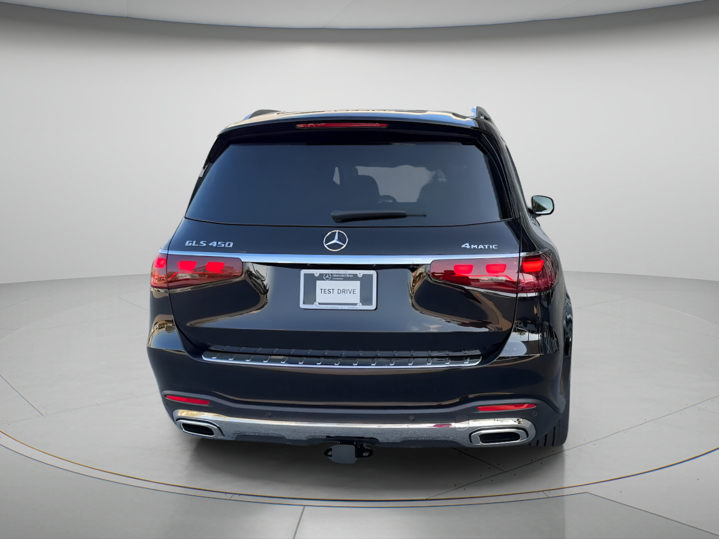 Certified 2026 Mercedes-Benz GLS 450 4MATIC image 4
