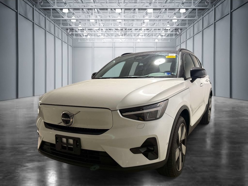 Used 2023 Volvo XC40 Recharge Ultimate AWD/4WD image 1