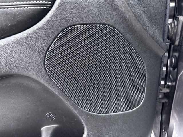 Used 2017 Jeep Grand Cherokee Limited image 15