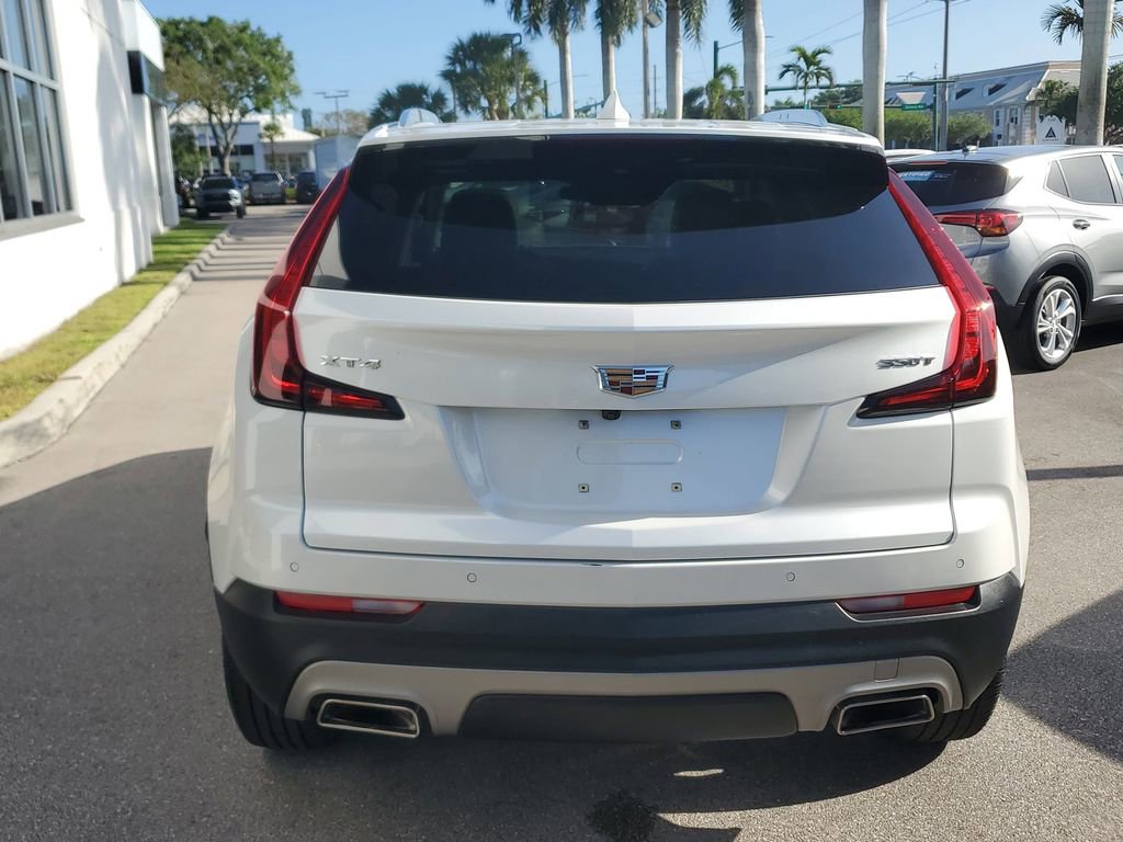 Used 2023 Cadillac XT4 Premium Luxury image 4