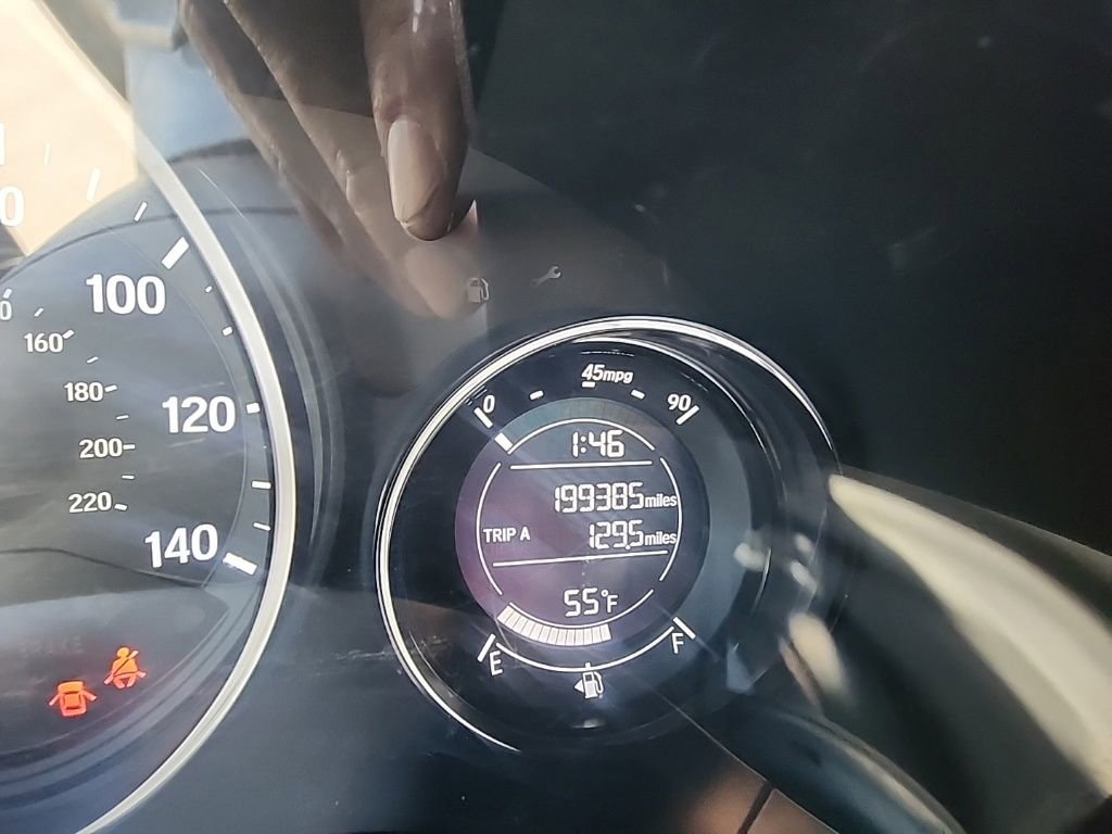 Used 2016 Honda HR-V LX image 14