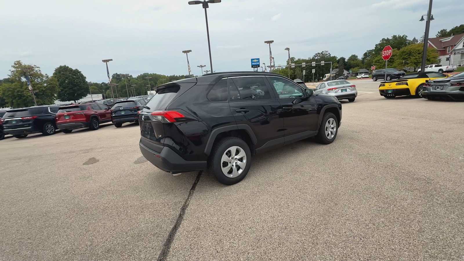 Used 2020 Toyota RAV4 LE w/ Carpet Mat Package FWD image 8