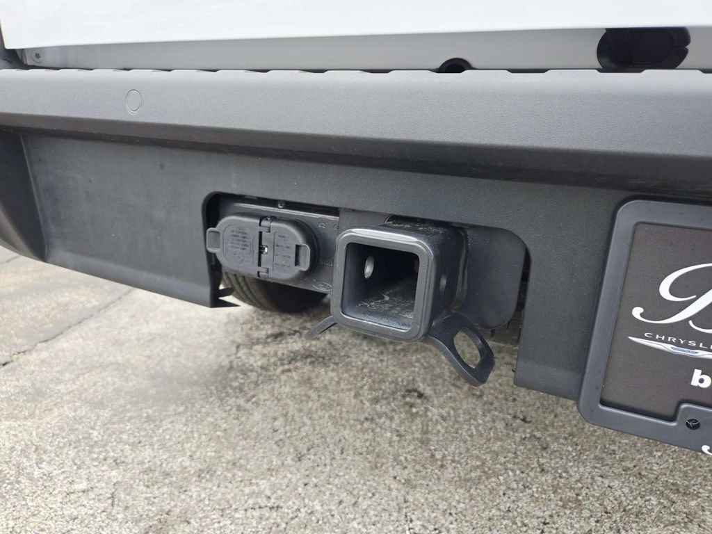 Used 2025 Ford Maverick XL w/ 4K Tow Package image 14