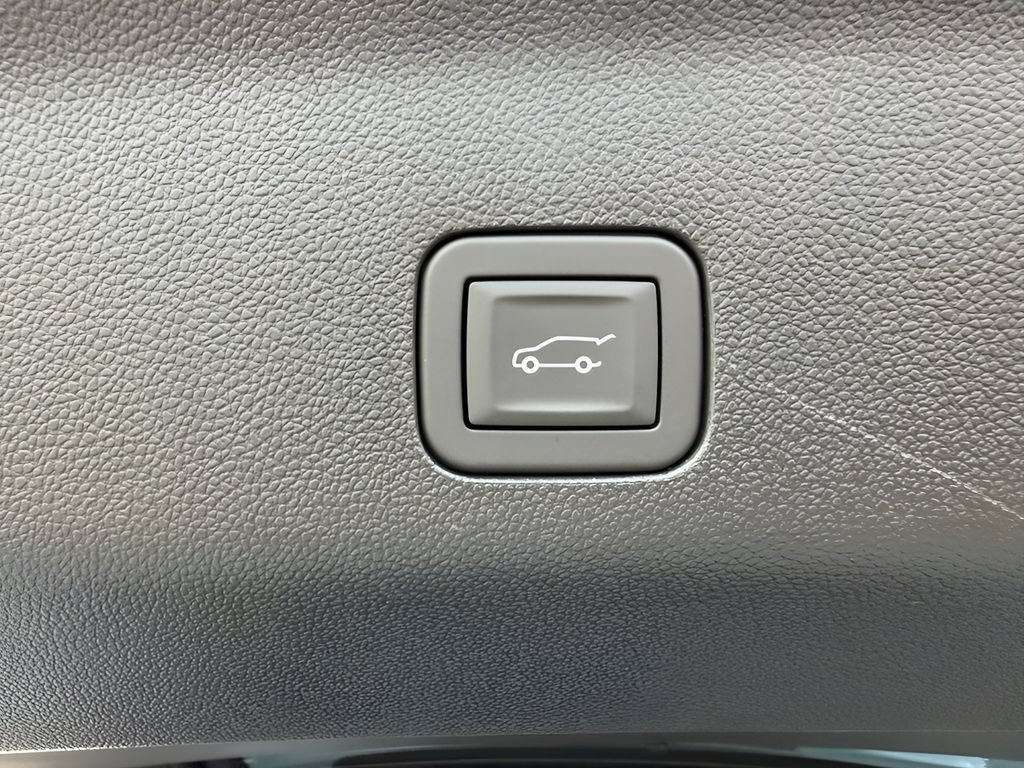 New 2026 Chevrolet Tahoe High Country AWD/4WD image 35