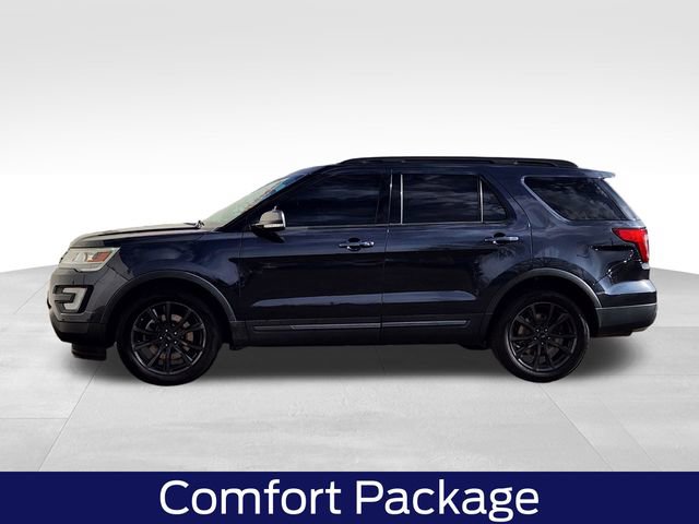 Certified 2017 Ford Explorer XLT w/ Equipment Group 202A image 7