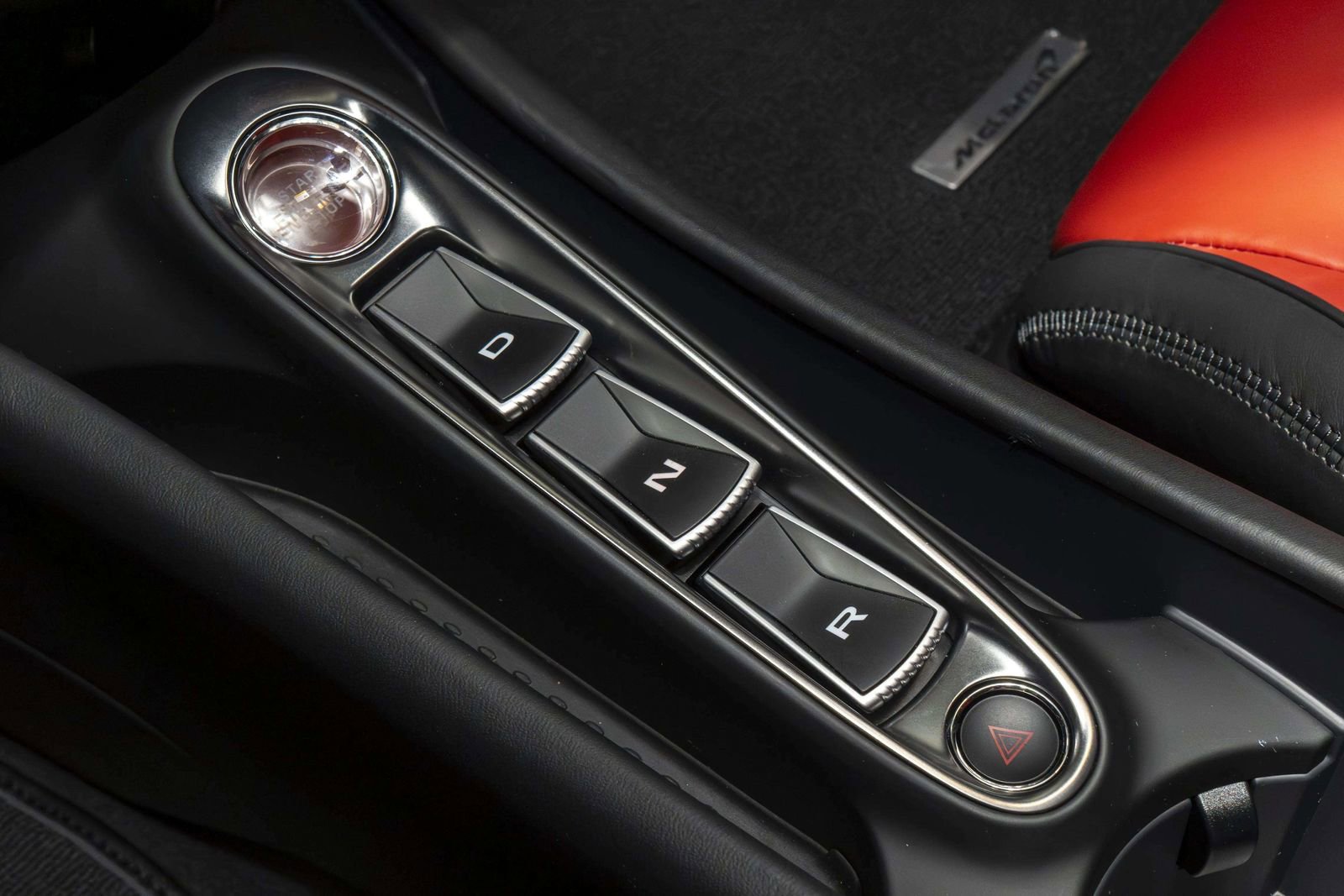 Used 2023 McLaren Artura RWD image 29