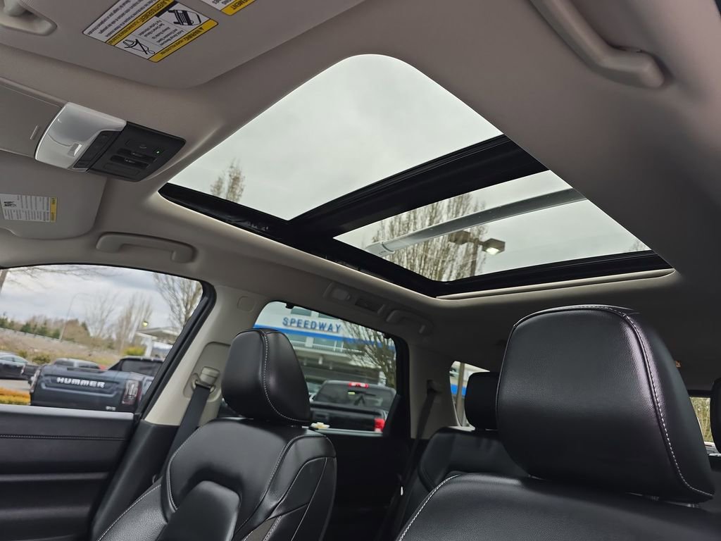 Used 2025 Nissan Pathfinder SL w/ SL Premium Package image 23