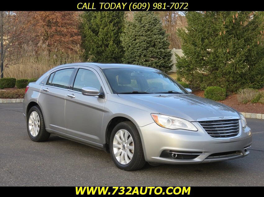 Used 2014 Chrysler 200 Limited w/ Sun/Sound Group FWD image 3