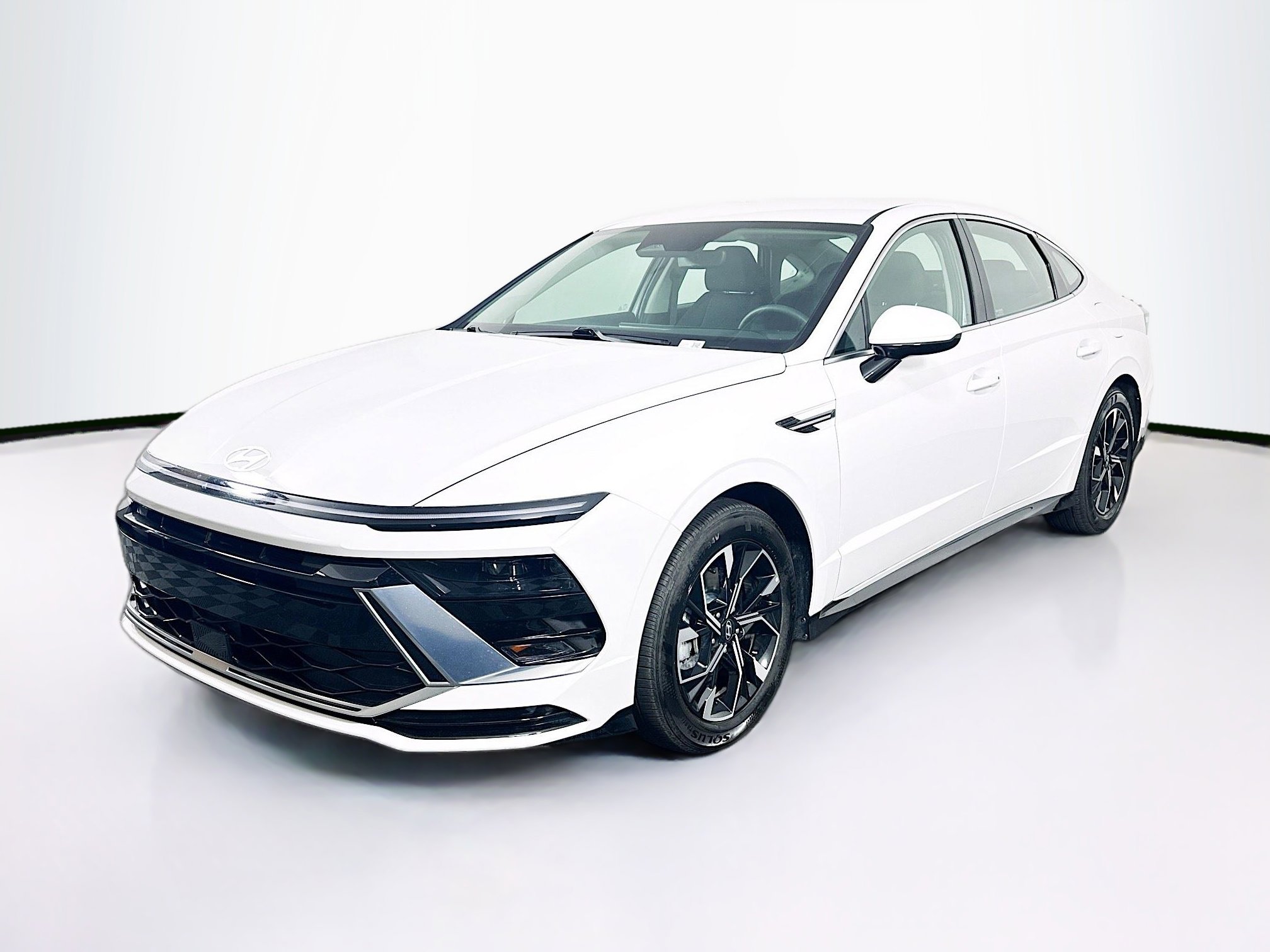 Used 2025 Hyundai Sonata SEL image 3