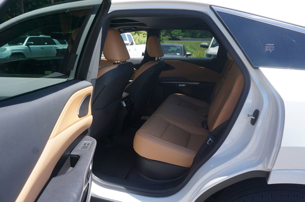 Used 2023 Lexus RX 350 Premium Plus w/ Cold Area Package FWD image 15