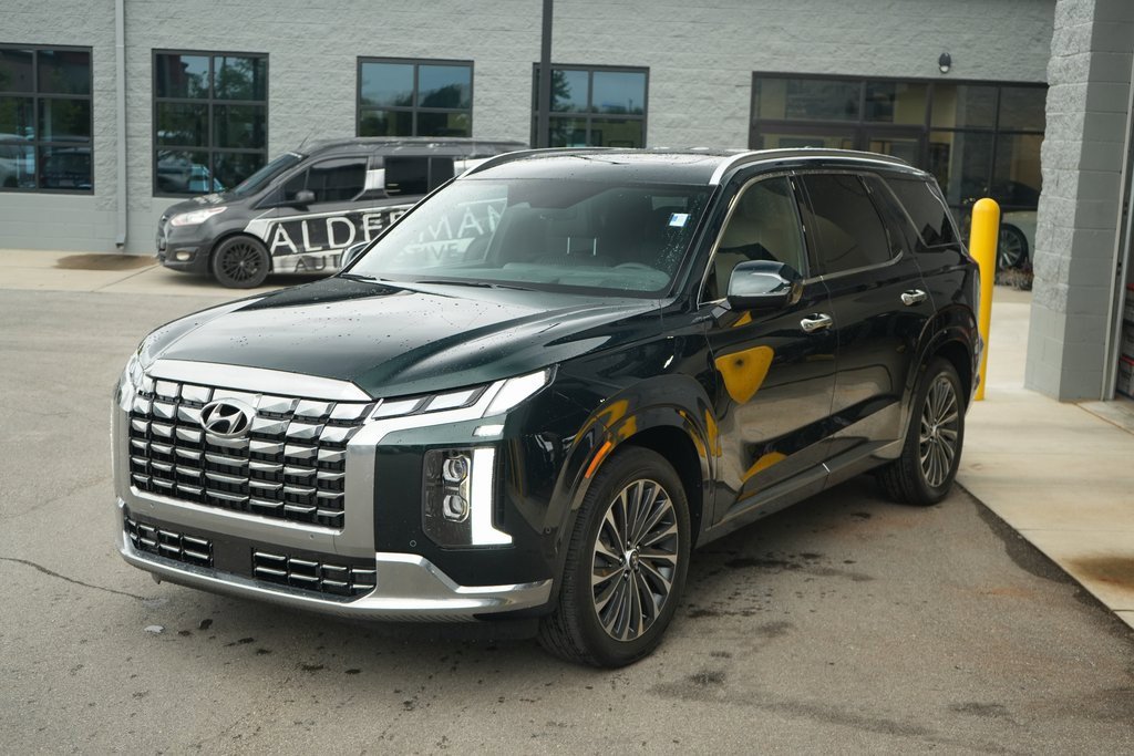 Used 2025 Hyundai Palisade Calligraphy image 5