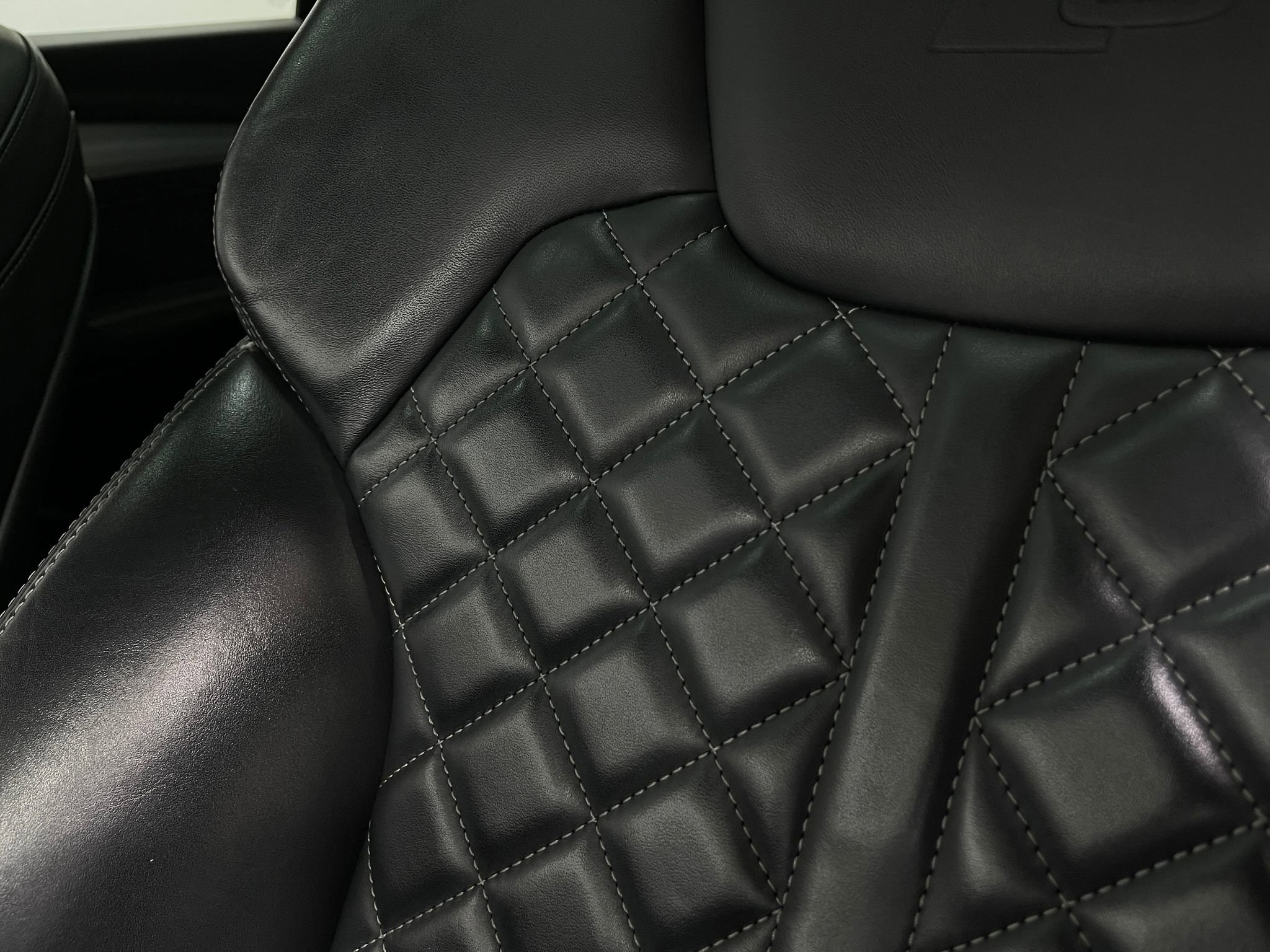 Used 2019 Audi SQ5 Premium Plus AWD/4WD image 18